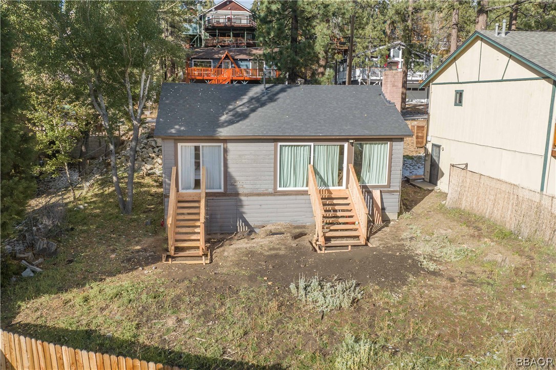 42897 Encino Road Big Bear Lake, CA 92315 - Photo 42 of 45 a front view of a house with a yard