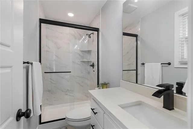 $425,000 | 8565 Wycoff Drive, De Soto, KS 66018