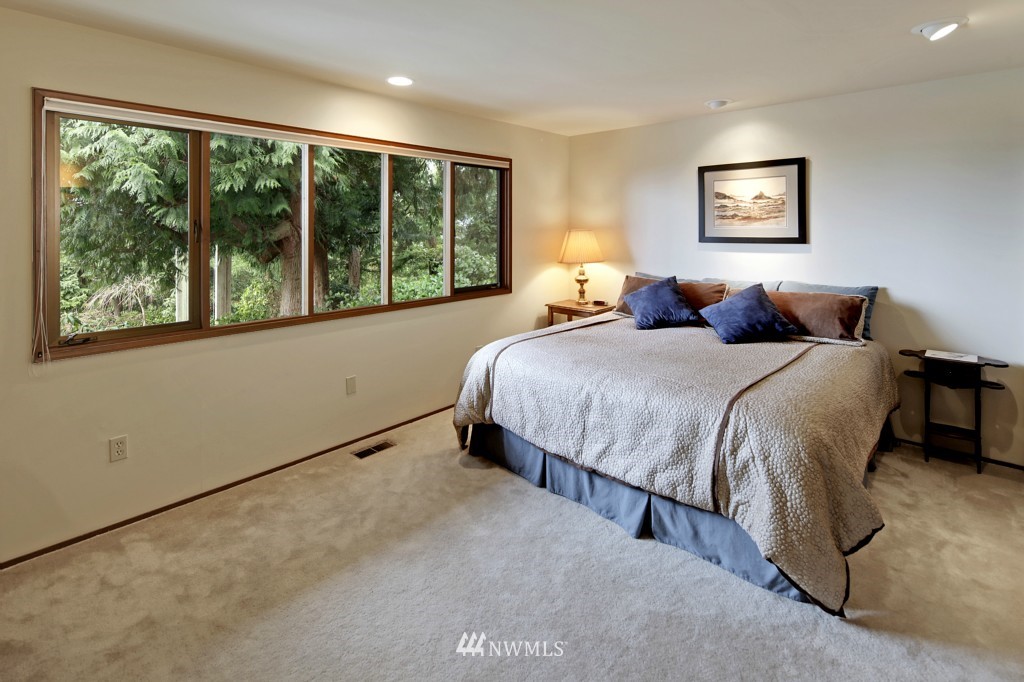 18373 Ridgefield Road Northwest Shoreline, WA 98177 - Photo 15 of 25 Gallery Image 15