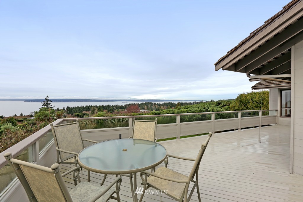 18373 Ridgefield Road Northwest Shoreline, WA 98177 - Photo 18 of 25 Gallery Image 18