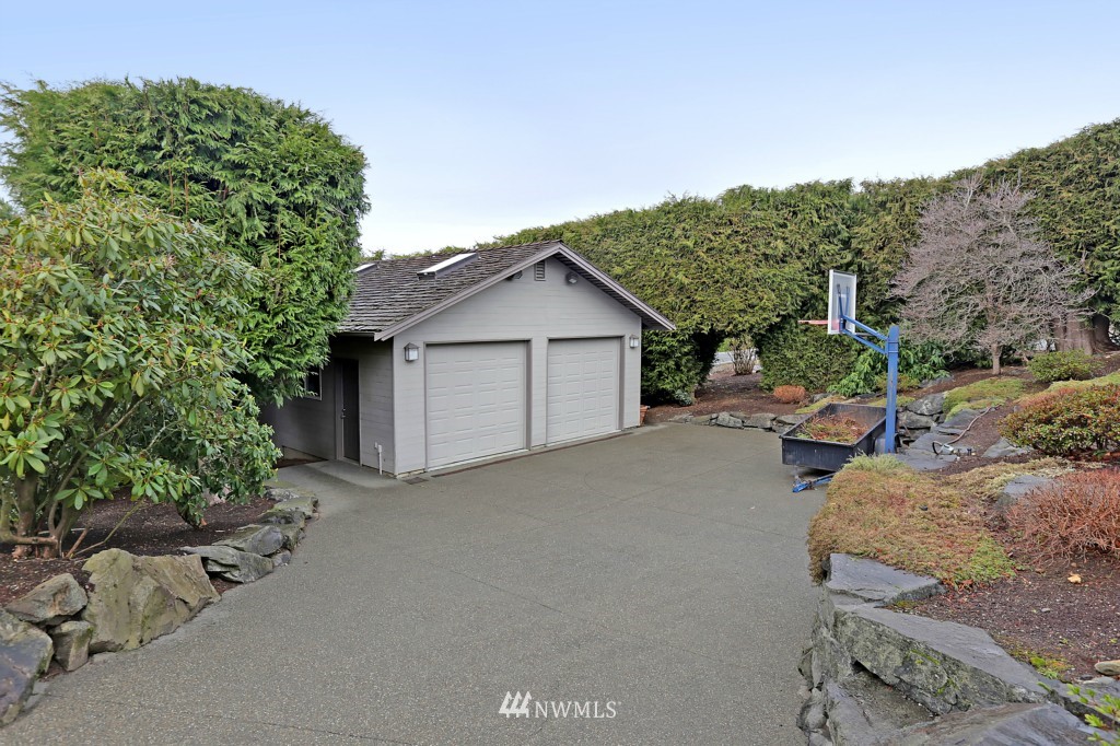 18373 Ridgefield Road Northwest Shoreline, WA 98177 - Photo 20 of 25 Gallery Image 20