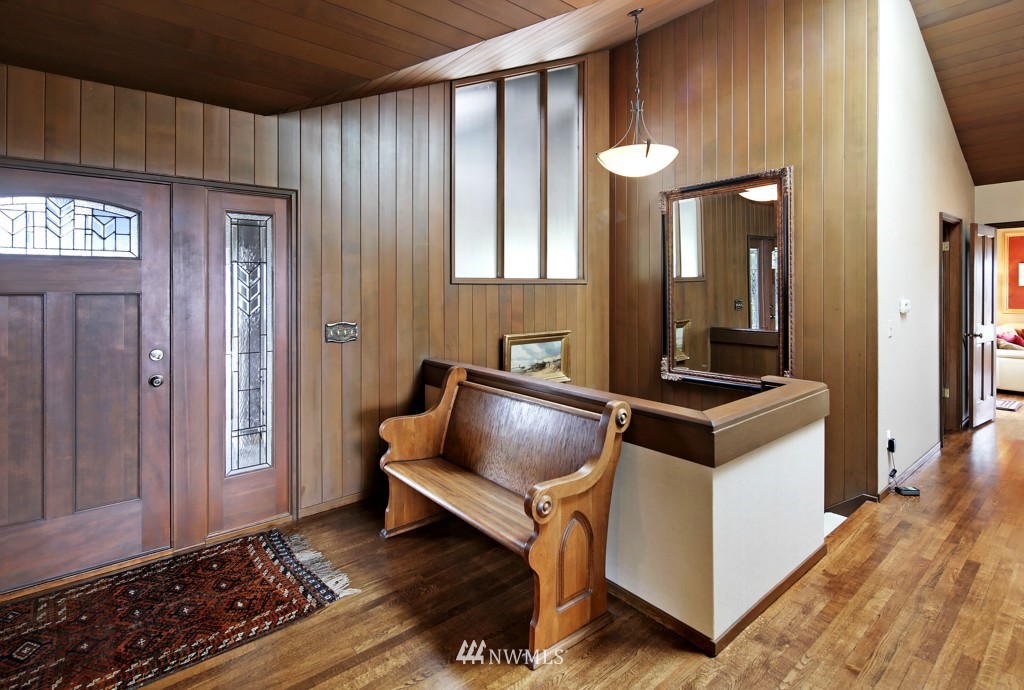 18373 Ridgefield Road Northwest Shoreline, WA 98177 - Photo 3 of 25 Gallery Image 3