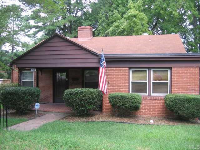 1826 Forest Road, Durham 27705 is a convienent location to almost anywhere in the triangle. Located near downtown Durham, you are a few minutes away from shopping, restaraunts, Duke Medical Center or Durham Co. Reg. Hospital. Chapel Hill and RDU= 25 mins.