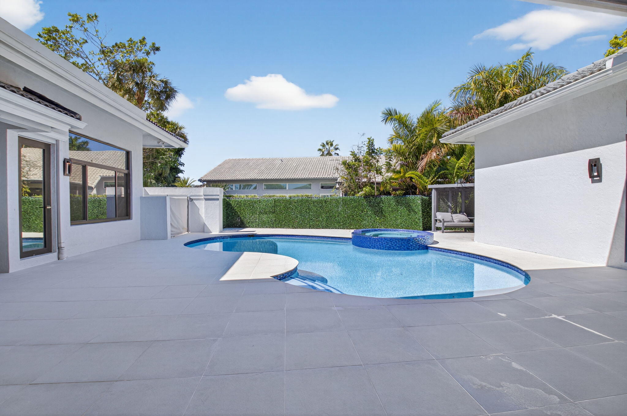 7075 Siena Court Boca Raton, FL 33433 - Photo 7 of 50 a view of a basket ball ground