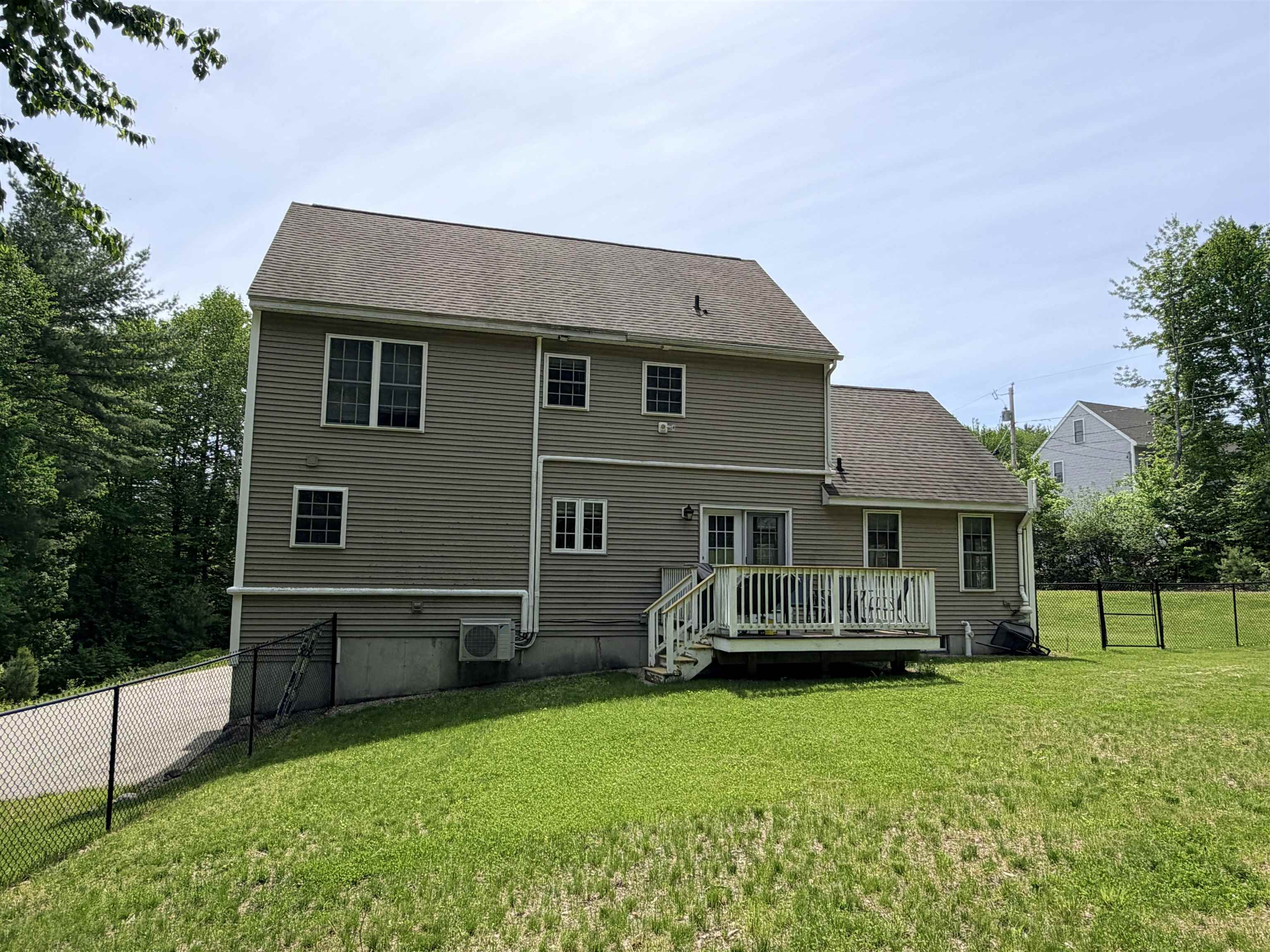 173 Oak Hill Road Barrington, NH 03825 - Photo 2 of 26