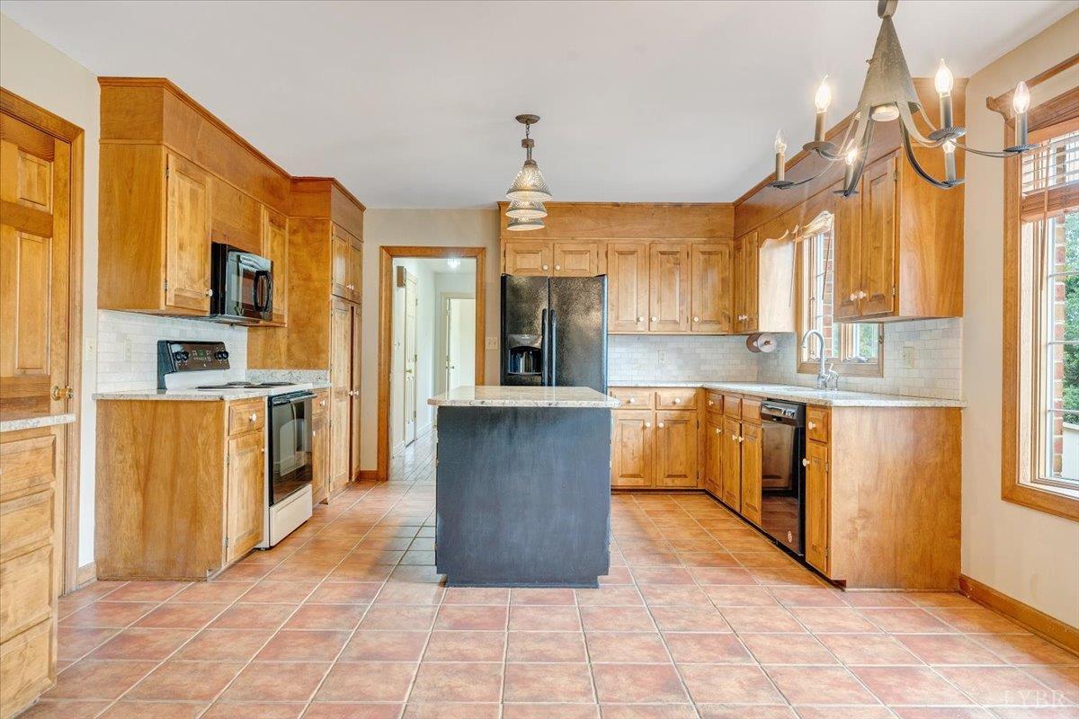 105 North Branch Road Bedford, VA 24523 - Photo 16 of 93 Gallery Image 16