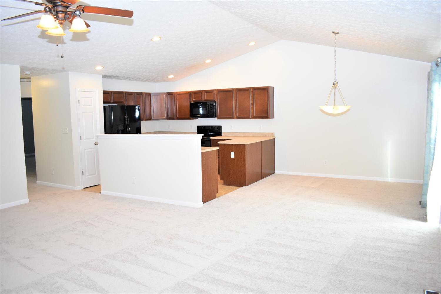 220 Scholl Road Franklin, OH 45005 - Photo 6 of 26 Gallery Image 6