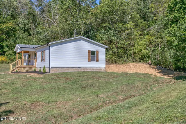$249,900 | 2204 Wartrace Highway, Whitleyville, TN 38588