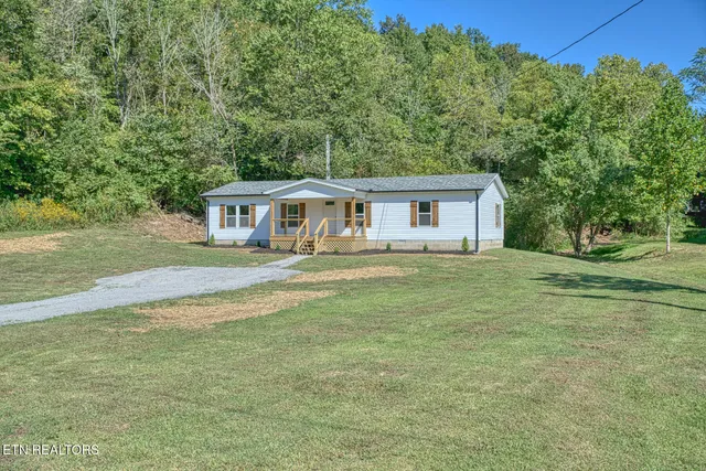 $249,900 | 2204 Wartrace Highway, Whitleyville, TN 38588
