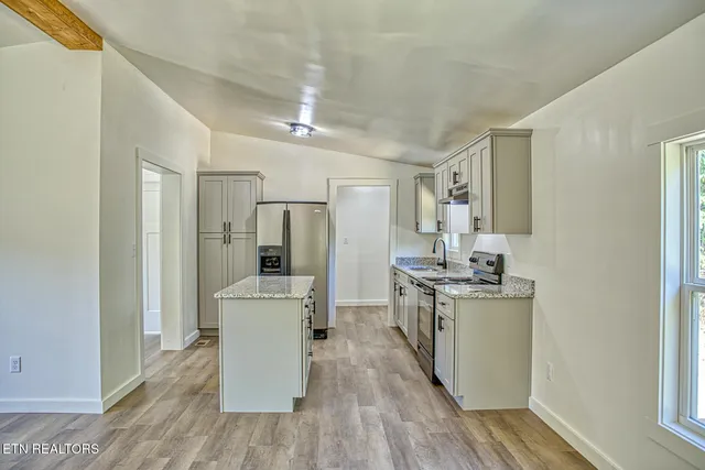 $249,900 | 2204 Wartrace Highway, Whitleyville, TN 38588