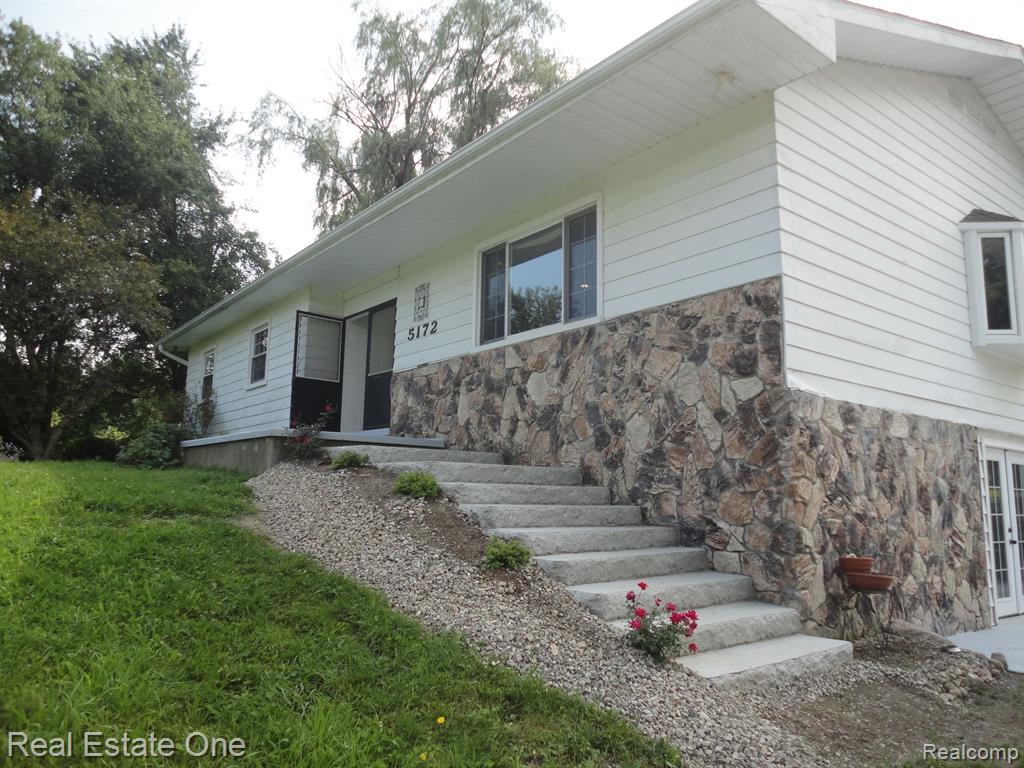 5172 Stimson Road Davison, MI 48423 - Photo 4 of 44
