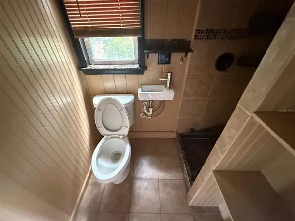 $302,500 | 2722 9th Avenue West, Bradenton, FL 34205