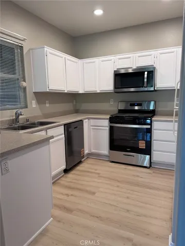 $2,200 | 26352 Arboretum Way, Unit 3504, Murrieta, CA 92563