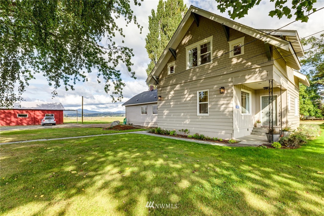 15617 Field Road Bow, WA 98232 - Photo 2 of 39 Gallery Image 2