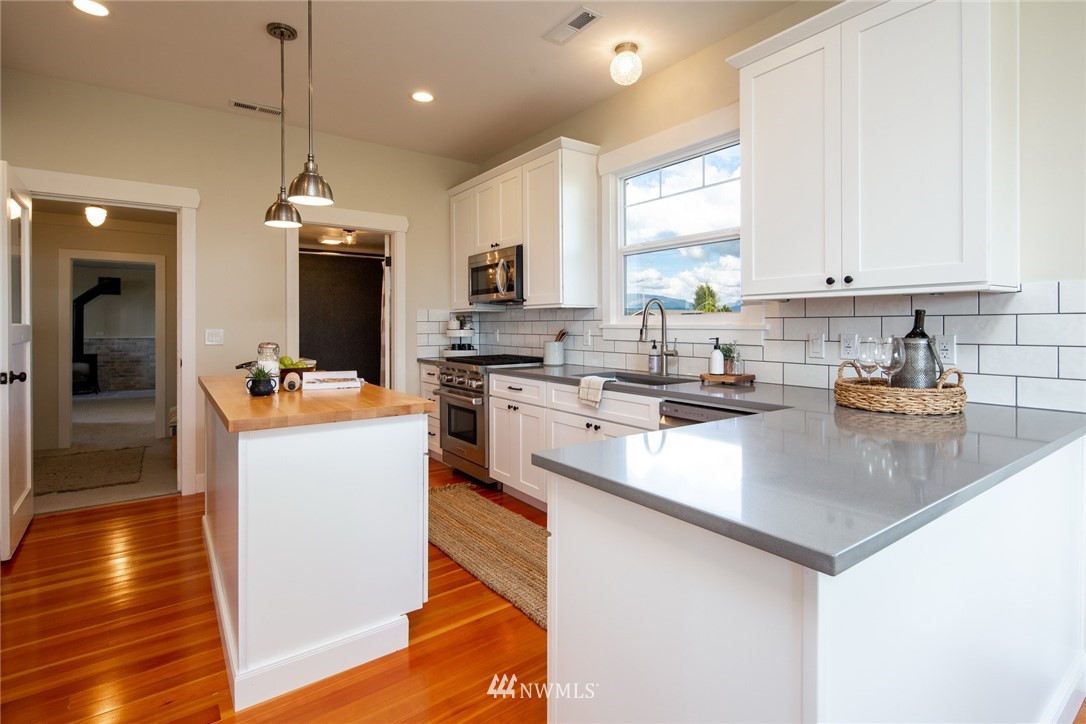 15617 Field Road Bow, WA 98232 - Photo 13 of 39 Gallery Image 13