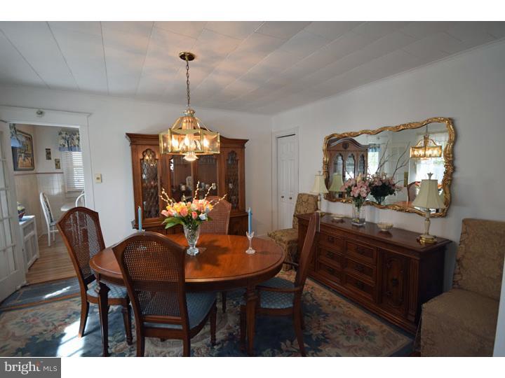 136 Upland Road Havertown, PA 19083 - Photo 8 of 23 Dining Room