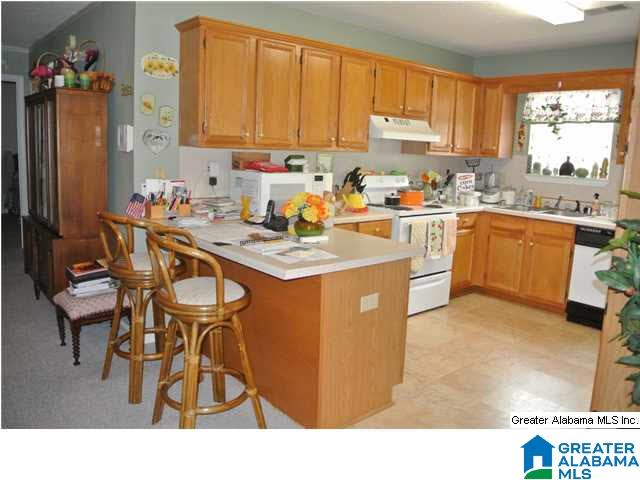 1810 A Oakleaf Lane Center Point, AL 35215 - Photo 3 of 16