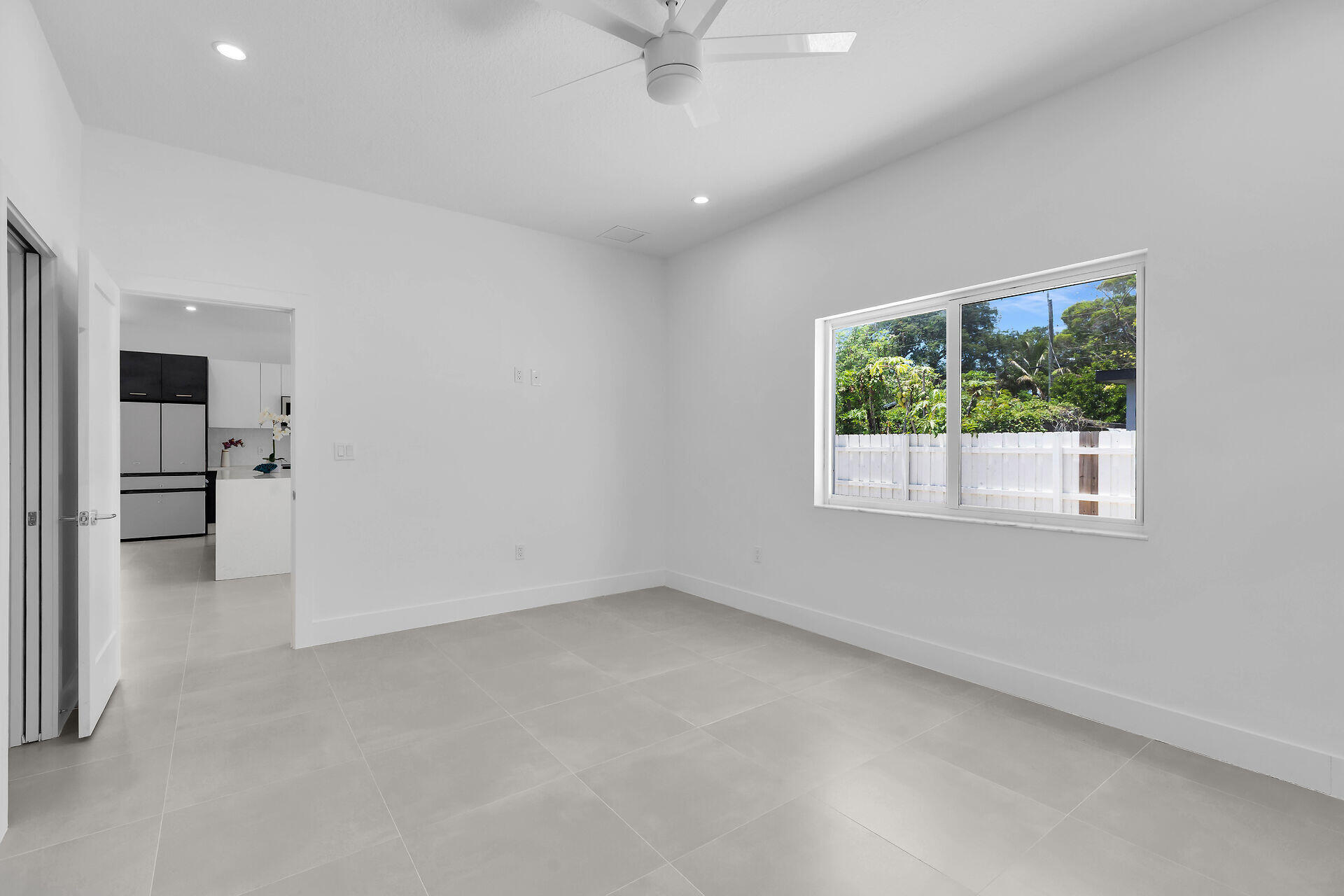 21 Tina Place Key Largo, FL 33037 - Photo 20 of 42 Primary Bedroom