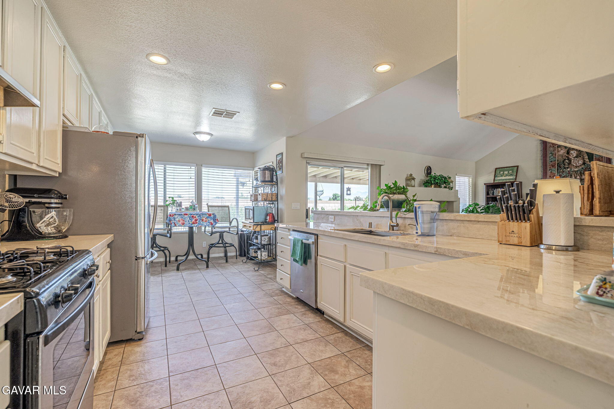 37064 Springfield Street Palmdale, CA 93552 - Photo 11 of 46 11-web-or-mls-AVOH--33 (2)