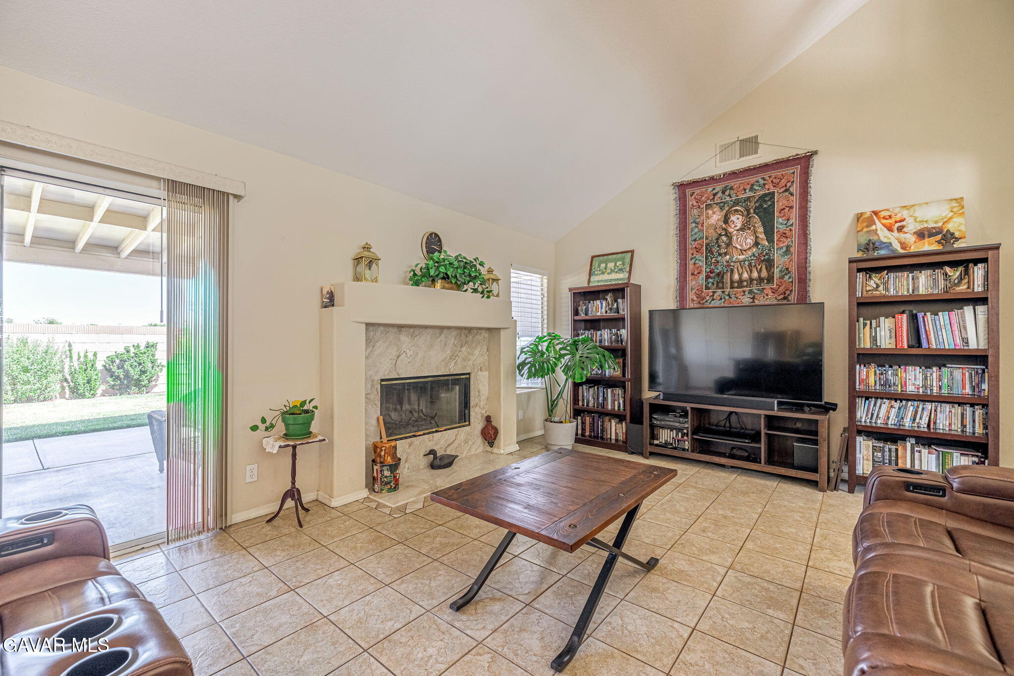 37064 Springfield Street Palmdale, CA 93552 - Photo 14 of 46 14-web-or-mls-AVOH--36