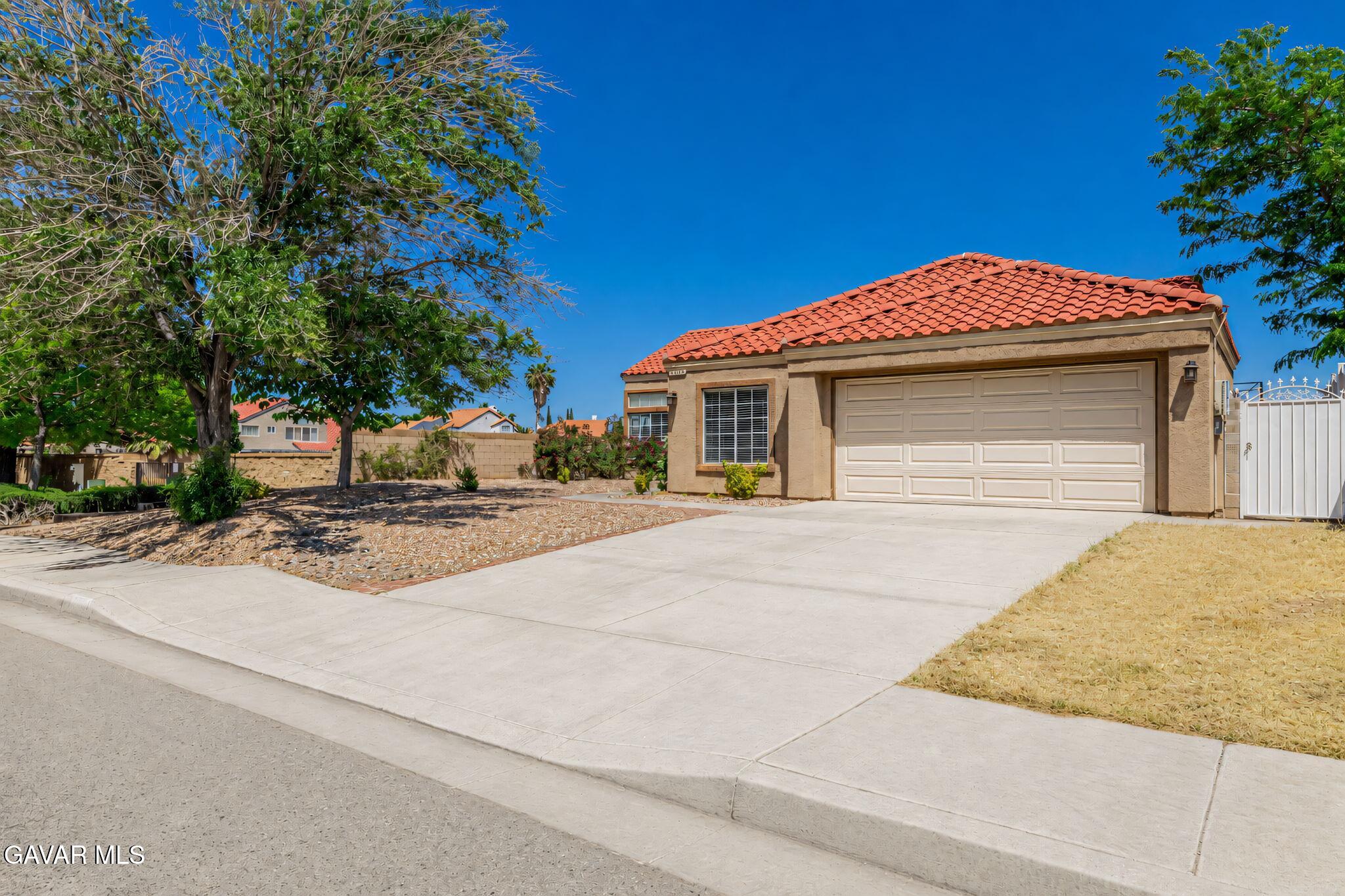 37064 Springfield Street Palmdale, CA 93552 - Photo 2 of 46 2-web-or-mls-AVOH-