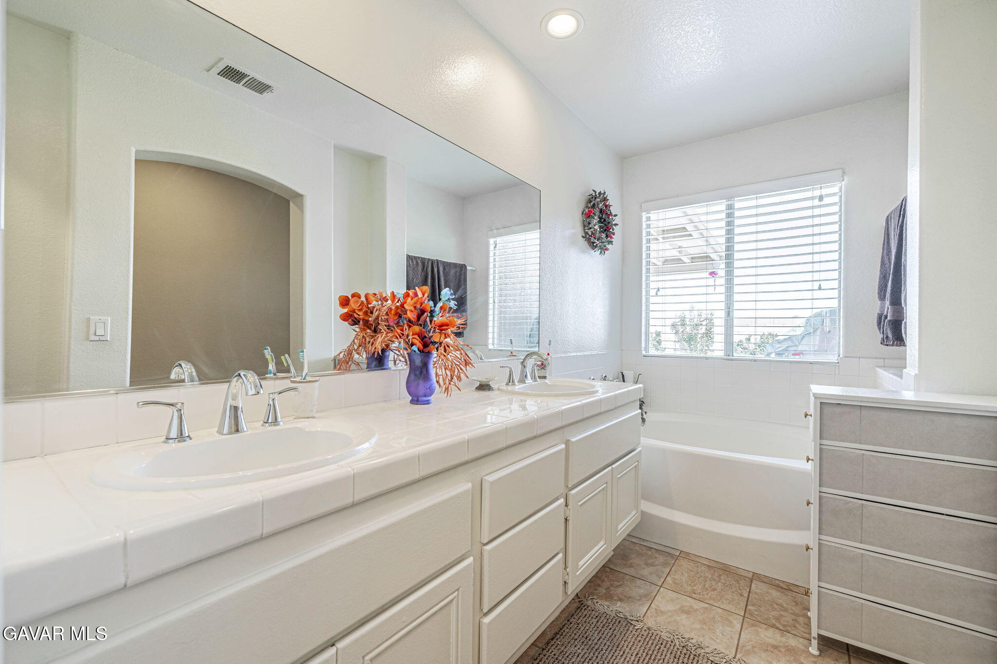 37064 Springfield Street Palmdale, CA 93552 - Photo 28 of 46 28-web-or-mls-AVOH--20