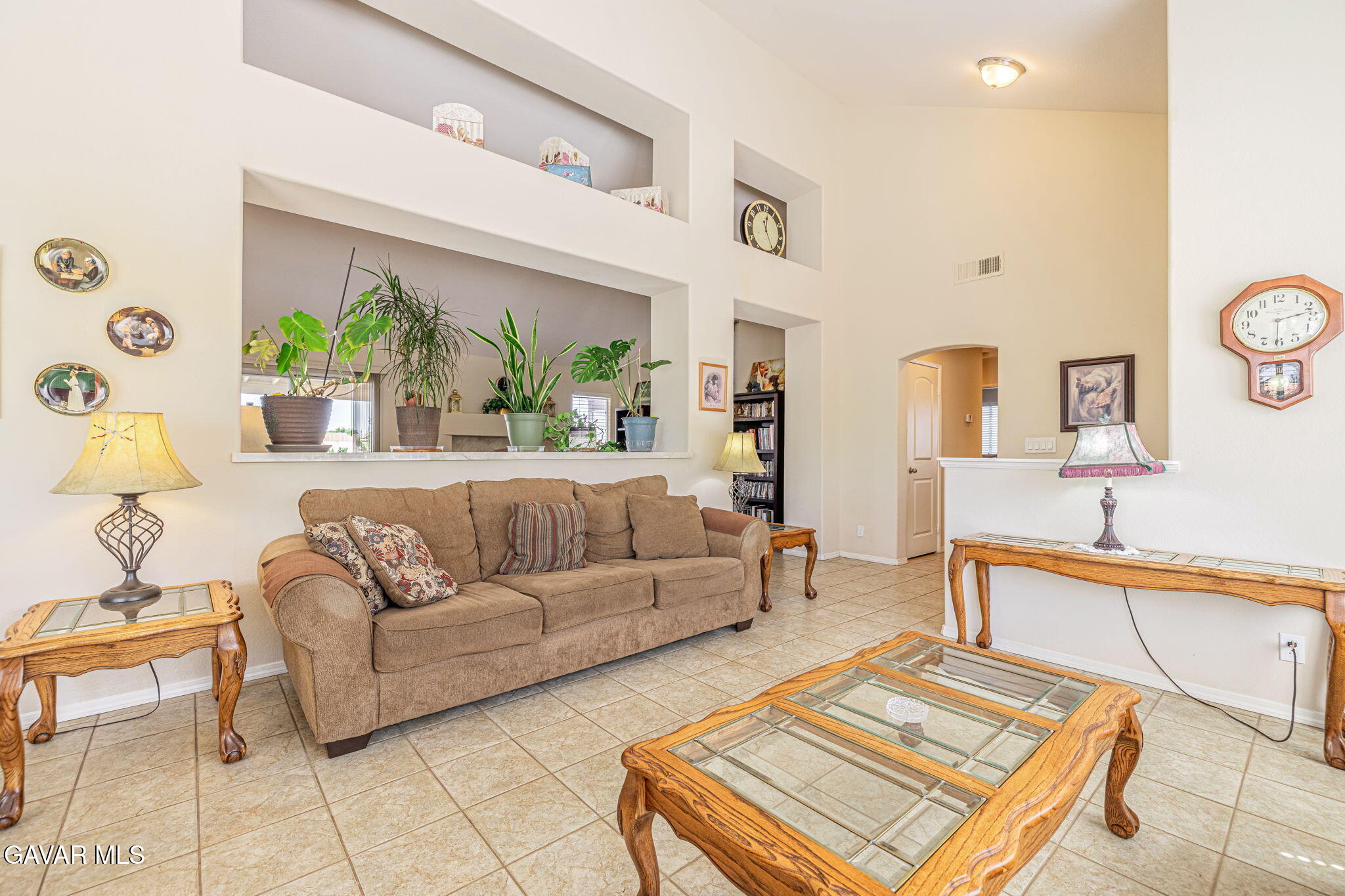 37064 Springfield Street Palmdale, CA 93552 - Photo 7 of 46 7-web-or-mls-AVOH--29
