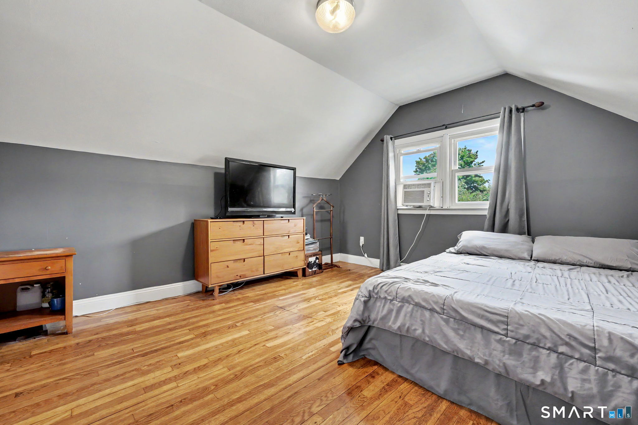 305 Meadowbrook Road Stratford, CT 06614 - Photo 20 of 37 Gallery Image 20