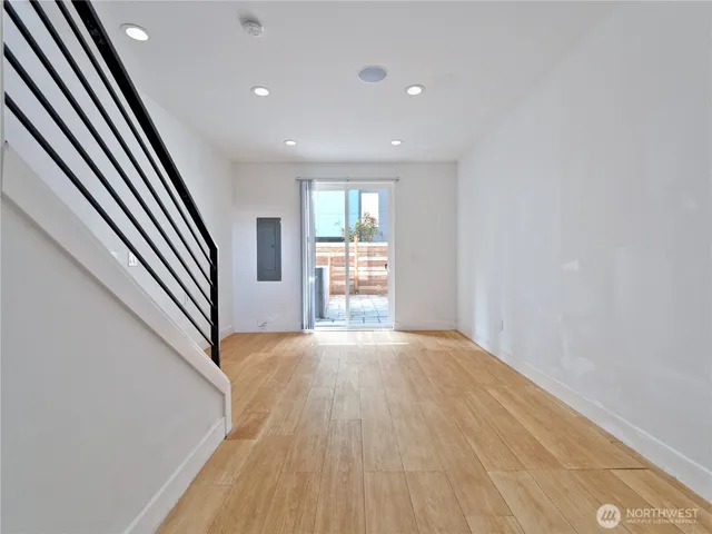 $3,195 | 14023 Greenwood Avenue North, Unit C, Seattle, WA 98133