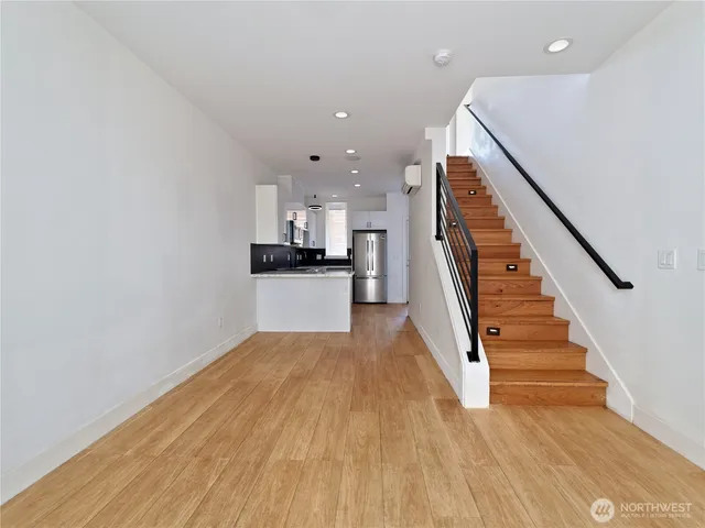 $3,195 | 14023 Greenwood Avenue North, Unit C, Seattle, WA 98133