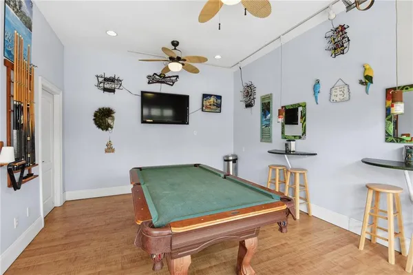 $825,000 | 2 Squirewood Court, Harvey, LA 70058
