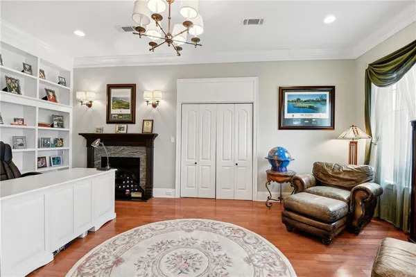 $825,000 | 2 Squirewood Court, Harvey, LA 70058