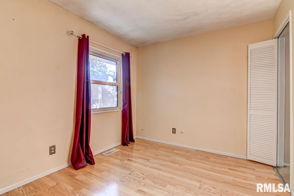 1924 Stonehenge Road Springfield, IL 62702 - Photo 13 of 22