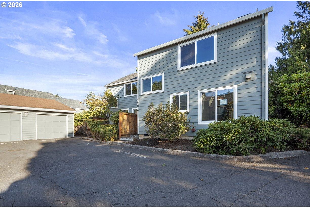 20474 Southwest Rosa Drive Beaverton, OR 97078 - Photo 30 of 39 Gallery Image 30