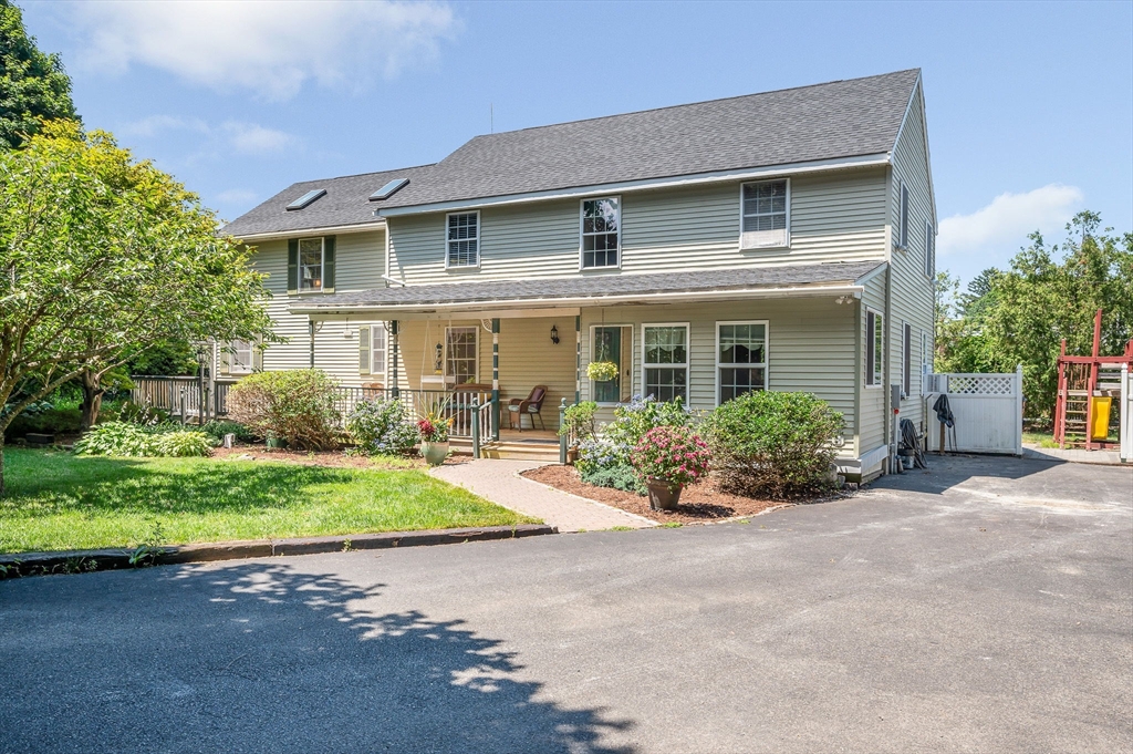 12 R Bayberry Lane Beverly, MA 01915 - Photo 1 of 41