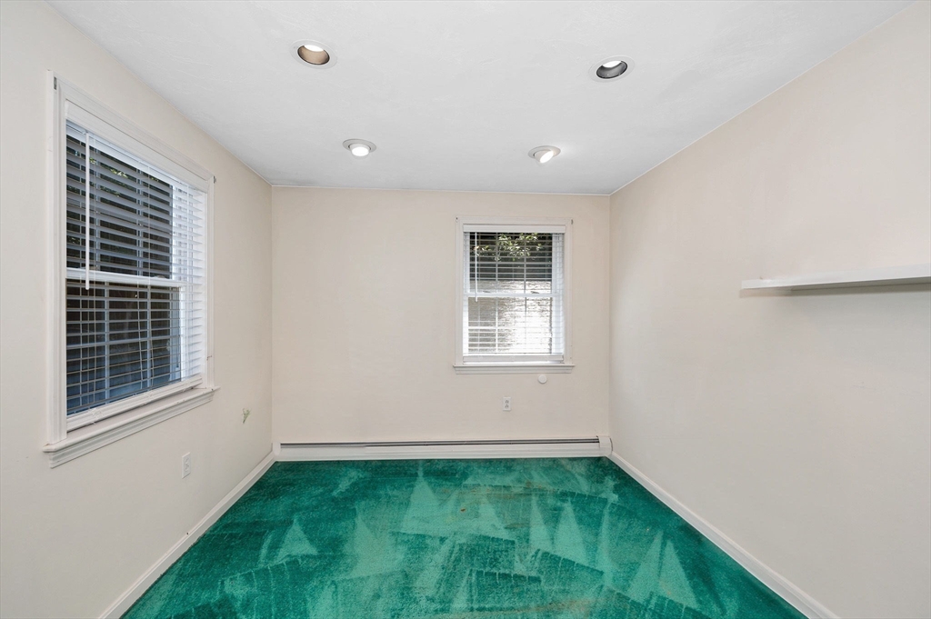 12 R Bayberry Lane Beverly, MA 01915 - Photo 16 of 41