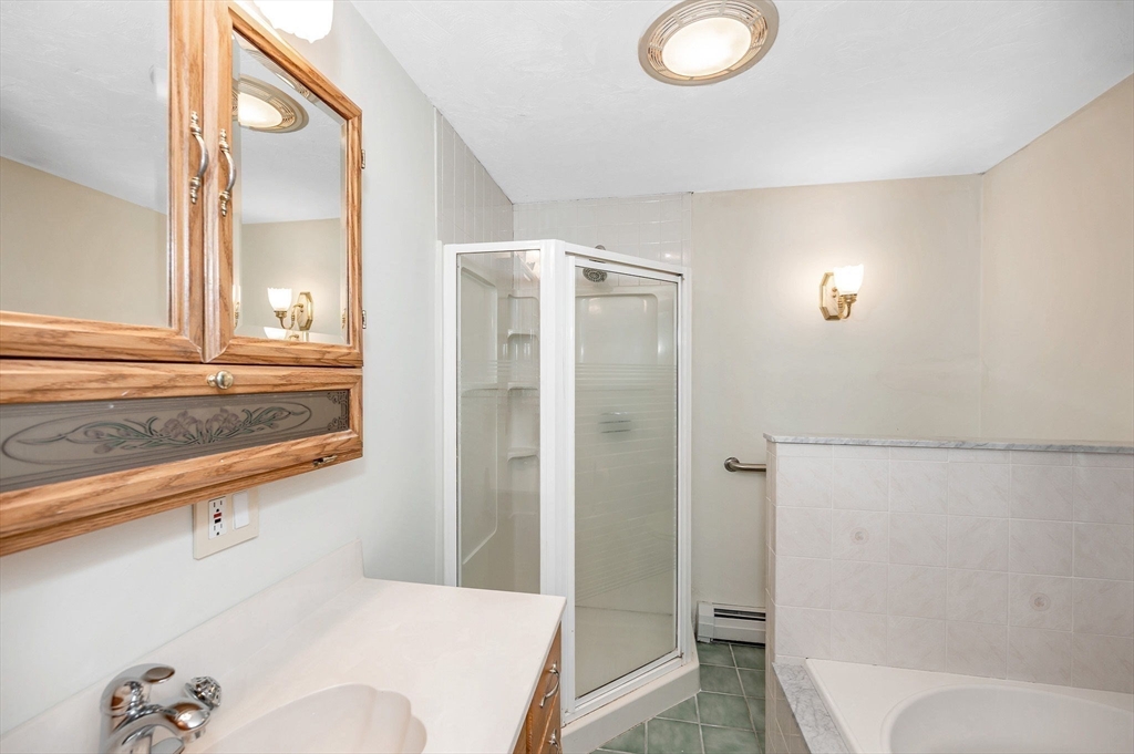 12 R Bayberry Lane Beverly, MA 01915 - Photo 17 of 41