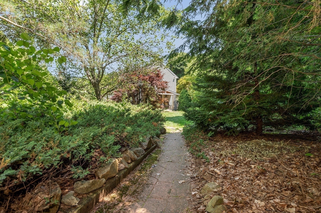 12 R Bayberry Lane Beverly, MA 01915 - Photo 27 of 41