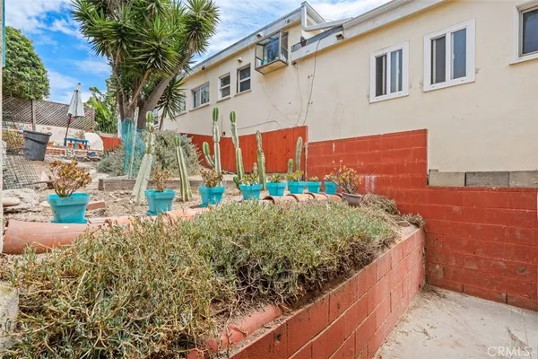 $3,950 | 832 Cypress Avenue, Hermosa Beach, CA 90254