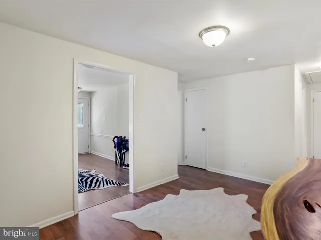 $398,900 | 999 Aspero Lane, Falling Waters, WV 25419