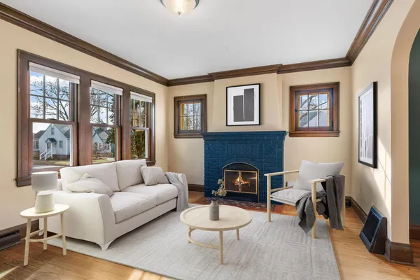 $2,795 | 2300 Northeast McKinley Street, Minneapolis, MN 55418