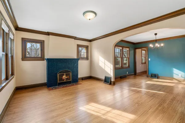 $2,795 | 2300 Northeast McKinley Street, Minneapolis, MN 55418