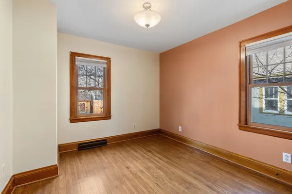 $2,795 | 2300 Northeast McKinley Street, Minneapolis, MN 55418