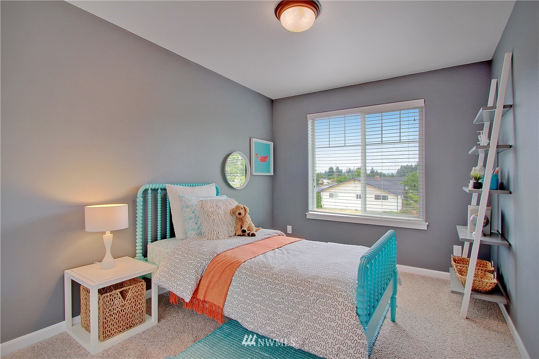 3617 Northeast 19th Street Renton, WA 98056 - Photo 17 of 20 Gallery Image 17