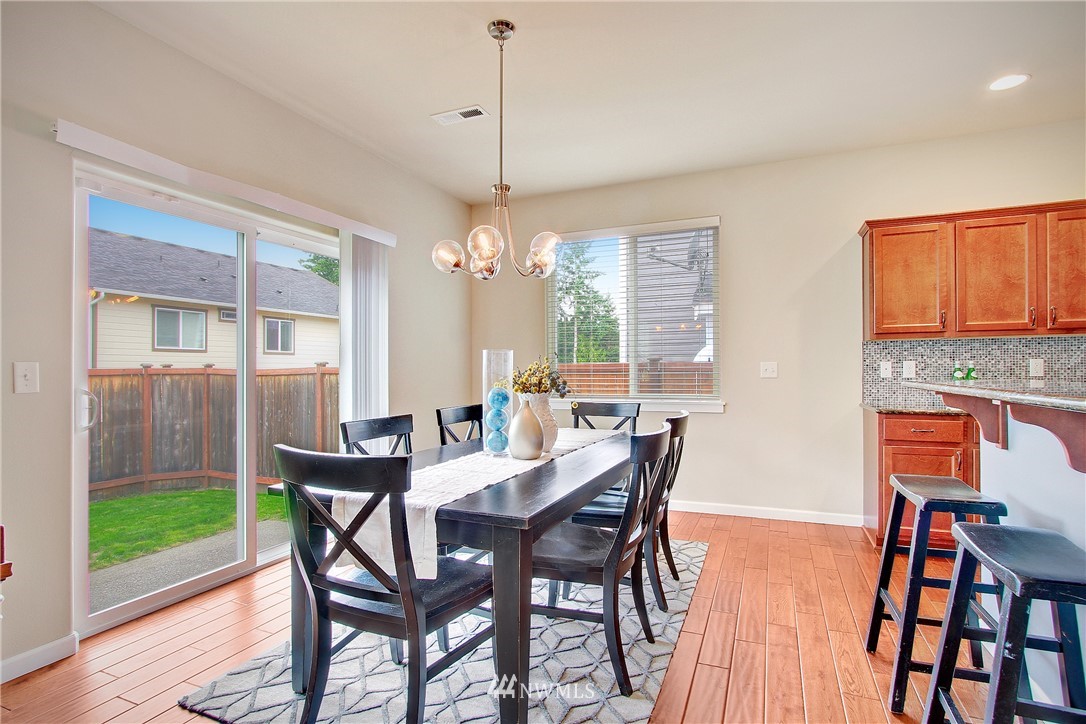 3617 Northeast 19th Street Renton, WA 98056 - Photo 8 of 20 Gallery Image 8