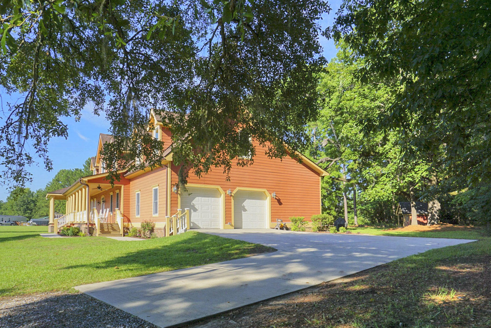 1058 Witherbee Road Moncks Corner, SC 29461 - Photo 7 of 41 Driveway