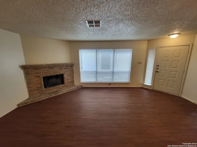 $1,000 | 8419 Cranberry Hill, Unit 2, San Antonio, TX 78254