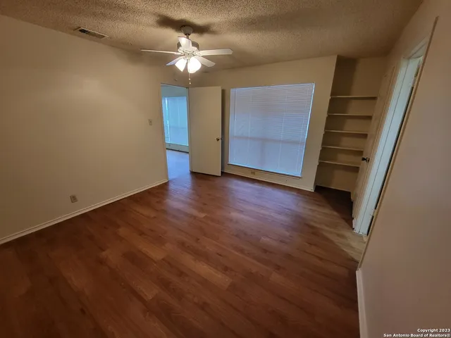 $1,000 | 8419 Cranberry Hill, Unit 2, San Antonio, TX 78254