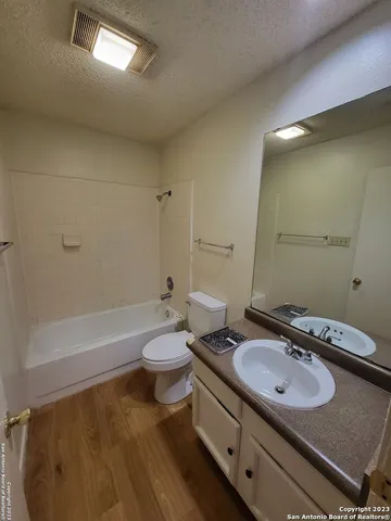 $1,000 | 8419 Cranberry Hill, Unit 2, San Antonio, TX 78254