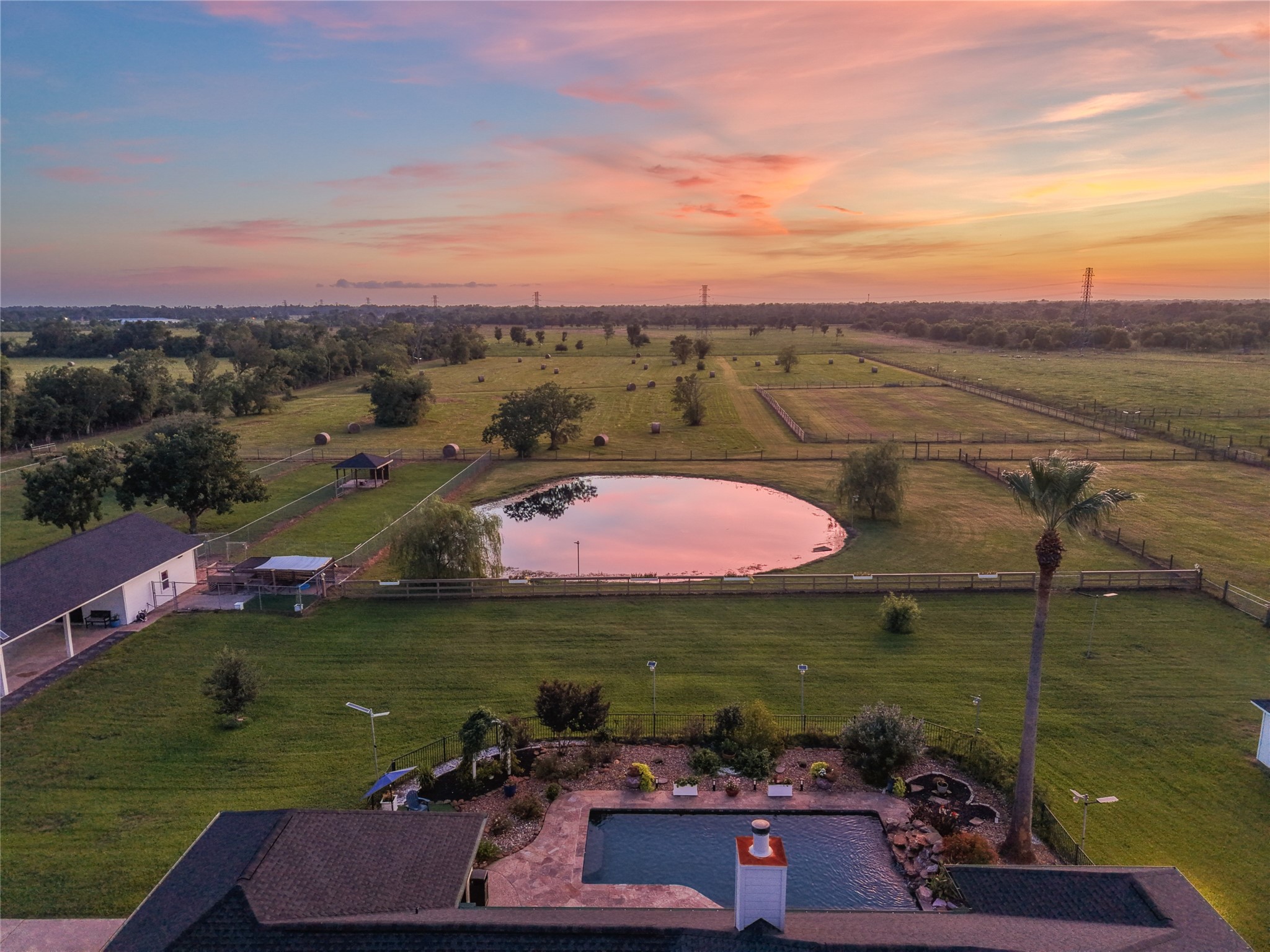 616 County Road 44 Angleton, TX 77515 - Photo 8 of 50 Gallery Image 8